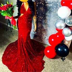 My 2023 senior prom dress. Still has the tag on it, get it before it’s gone.